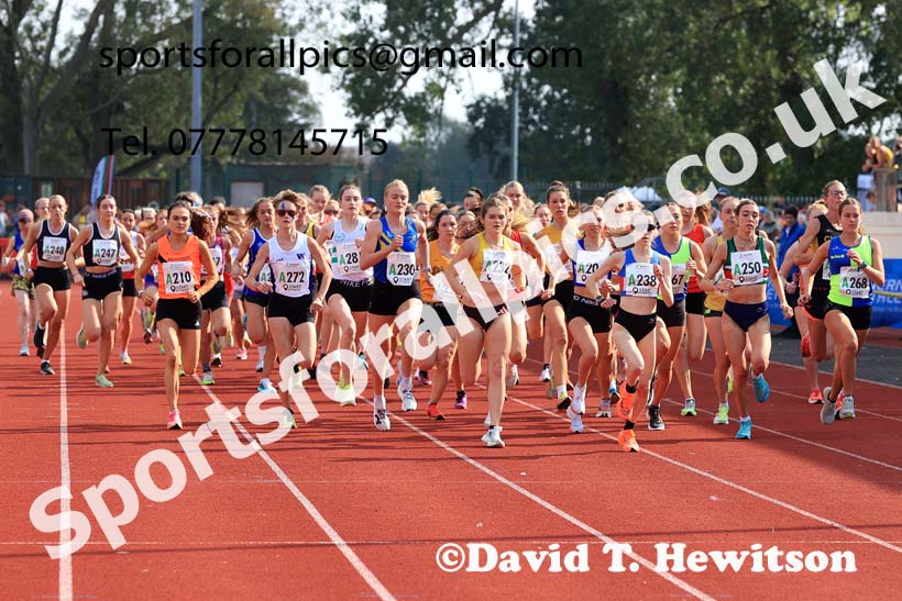 Womens 4 Stage Relay, 2024 Northern Mens 6 and Womens 4 and Youngsters Relays, Stanley Park, Blackpool.  Photo: David T. Hewitson/Sports for All Pics